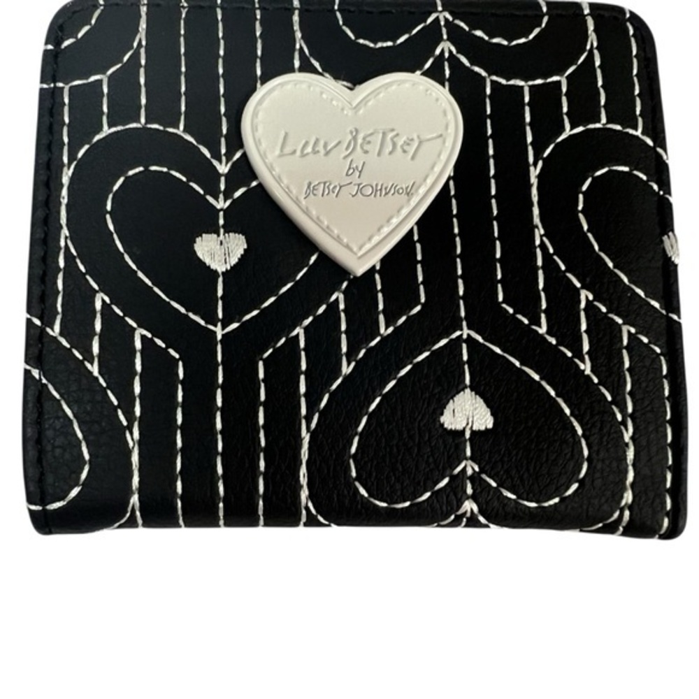 Betsey Johnson Luv Betsey Women's Quilted Heart Wallet Multicolor